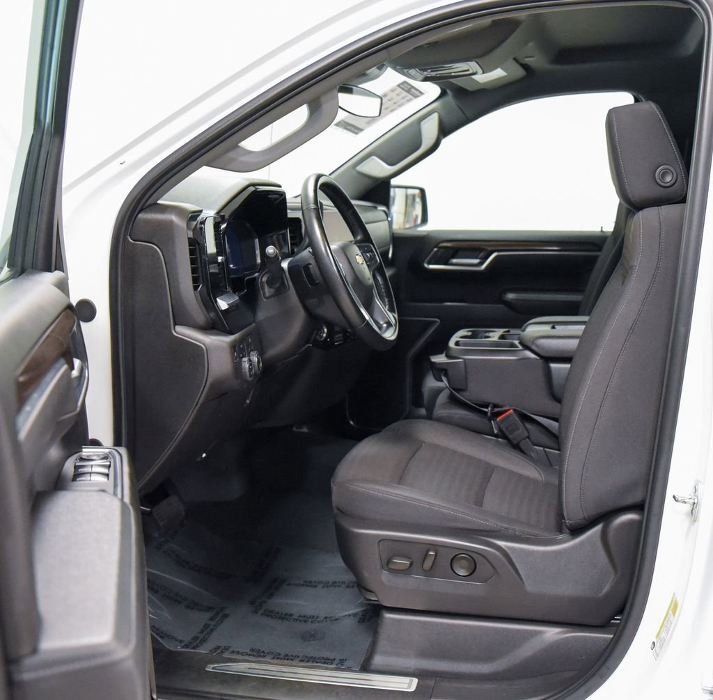 Used 2025 Chevrolet Silverado 1500 LT w/ Work Truck Package image 2