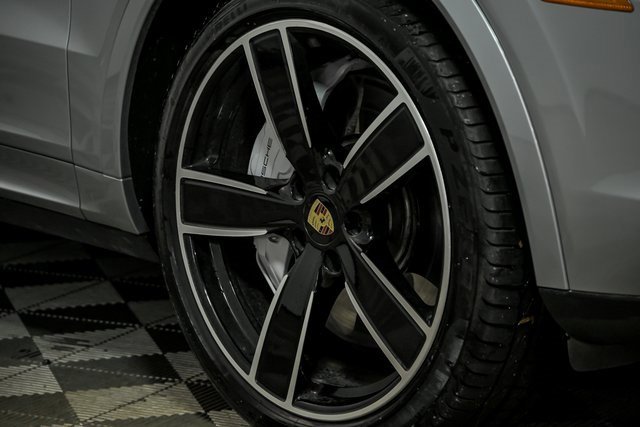 Used 2020 Porsche Cayenne Turbo video 3