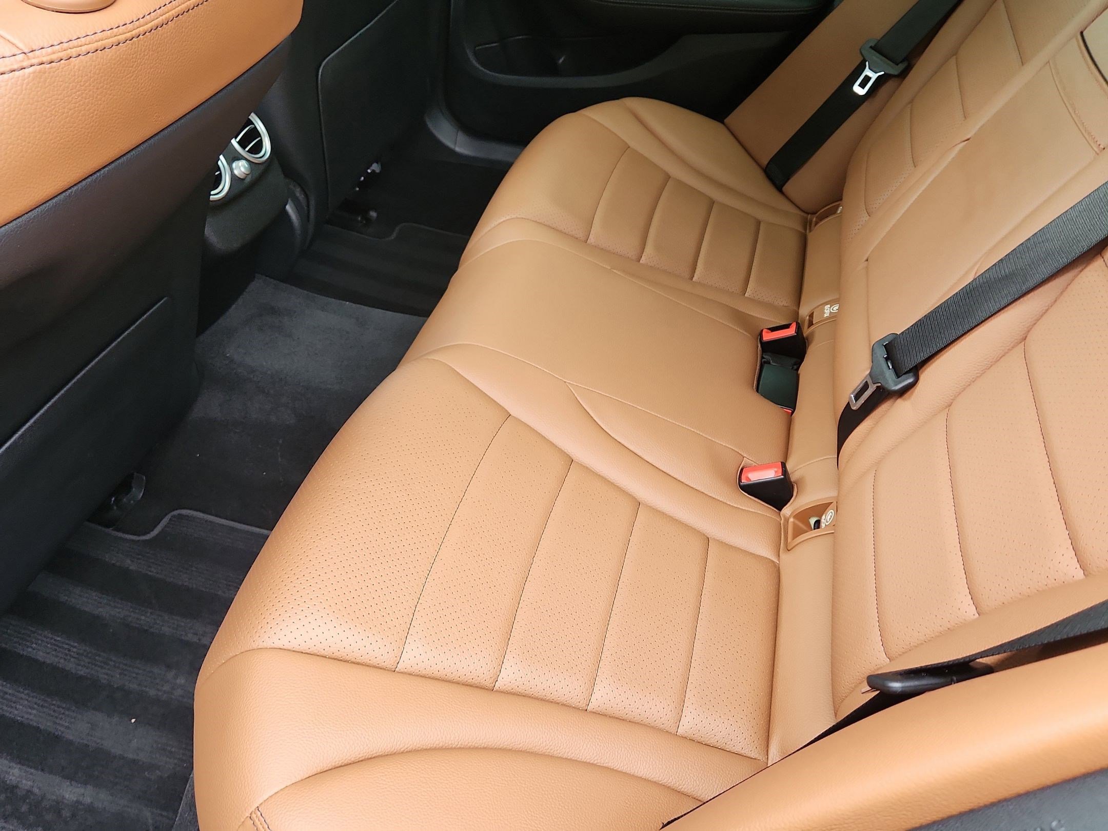 Used 2020 Mercedes-Benz C 300 Sedan image 22