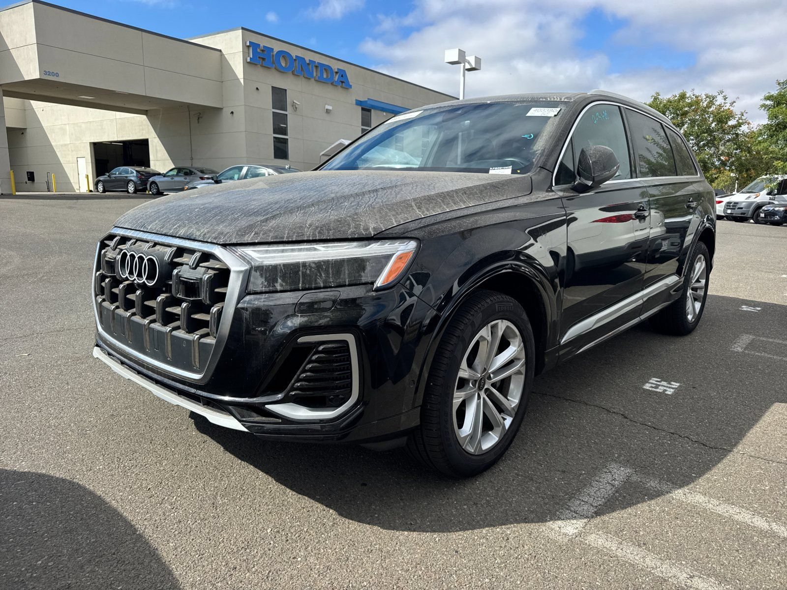Used 2025 Audi Q7 2.0T Premium Plus w/ Premium Plus Package AWD/4WD image 2