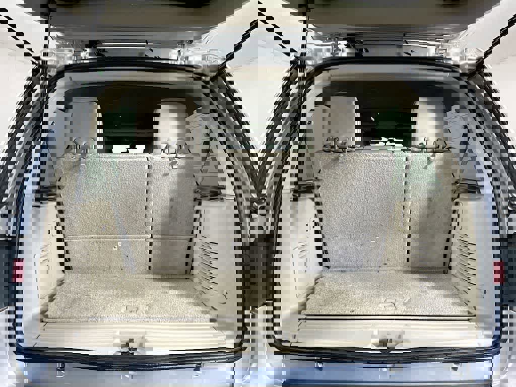 Used 2016 Lincoln Navigator Select image 20