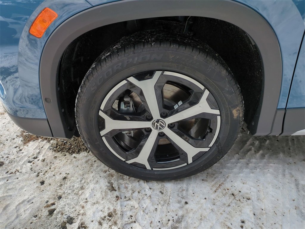 New 2026 Volkswagen Tiguan SE image 17