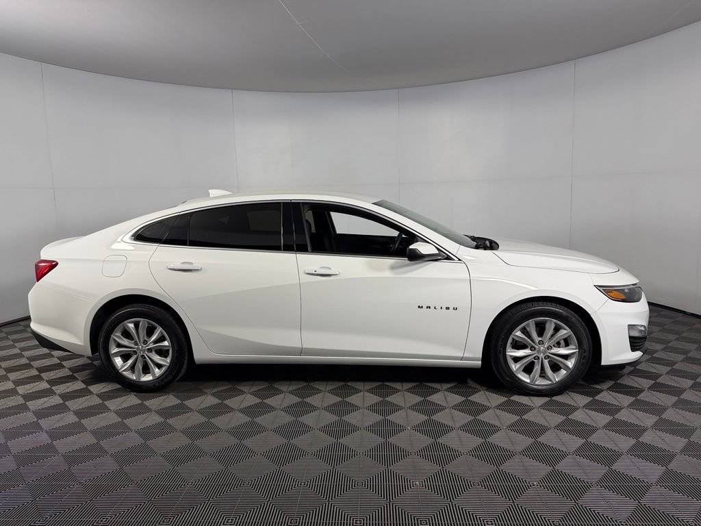 Used 2025 Chevrolet Malibu LT FWD image 7
