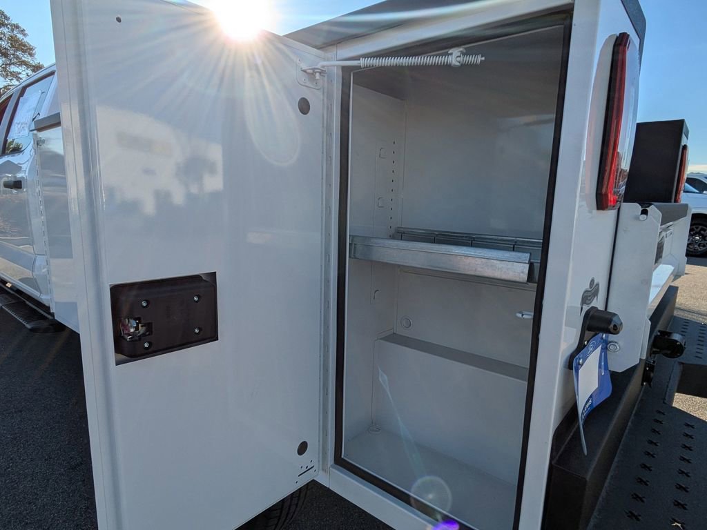 New 2026 Ford F250 XL image 9