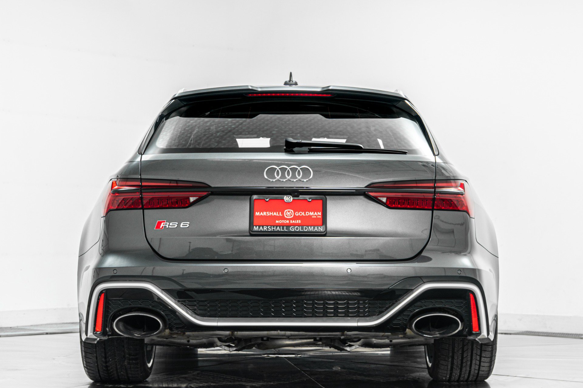Used 2023 Audi RS 6 AWD/4WD image 8