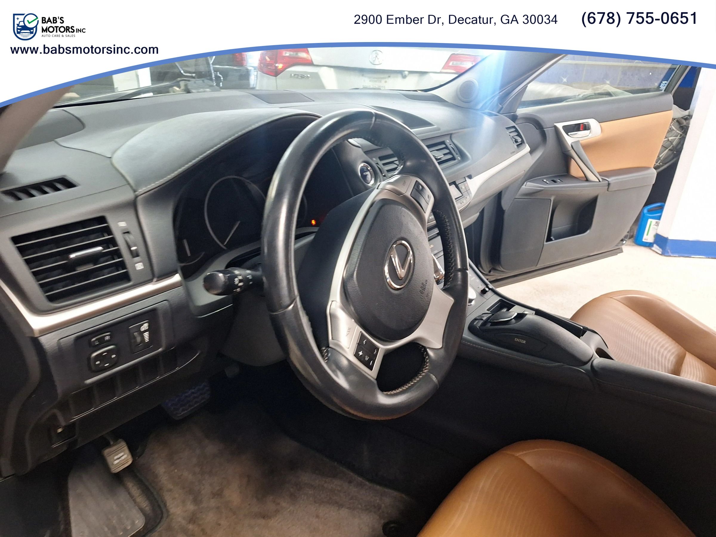Used 2013 Lexus CT 200h w/ Premium Pkg w/Navigation FWD image 18