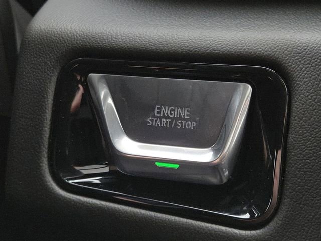 New 2026 GMC Yukon Denali w/ Denali Reserve Package AWD/4WD image 17