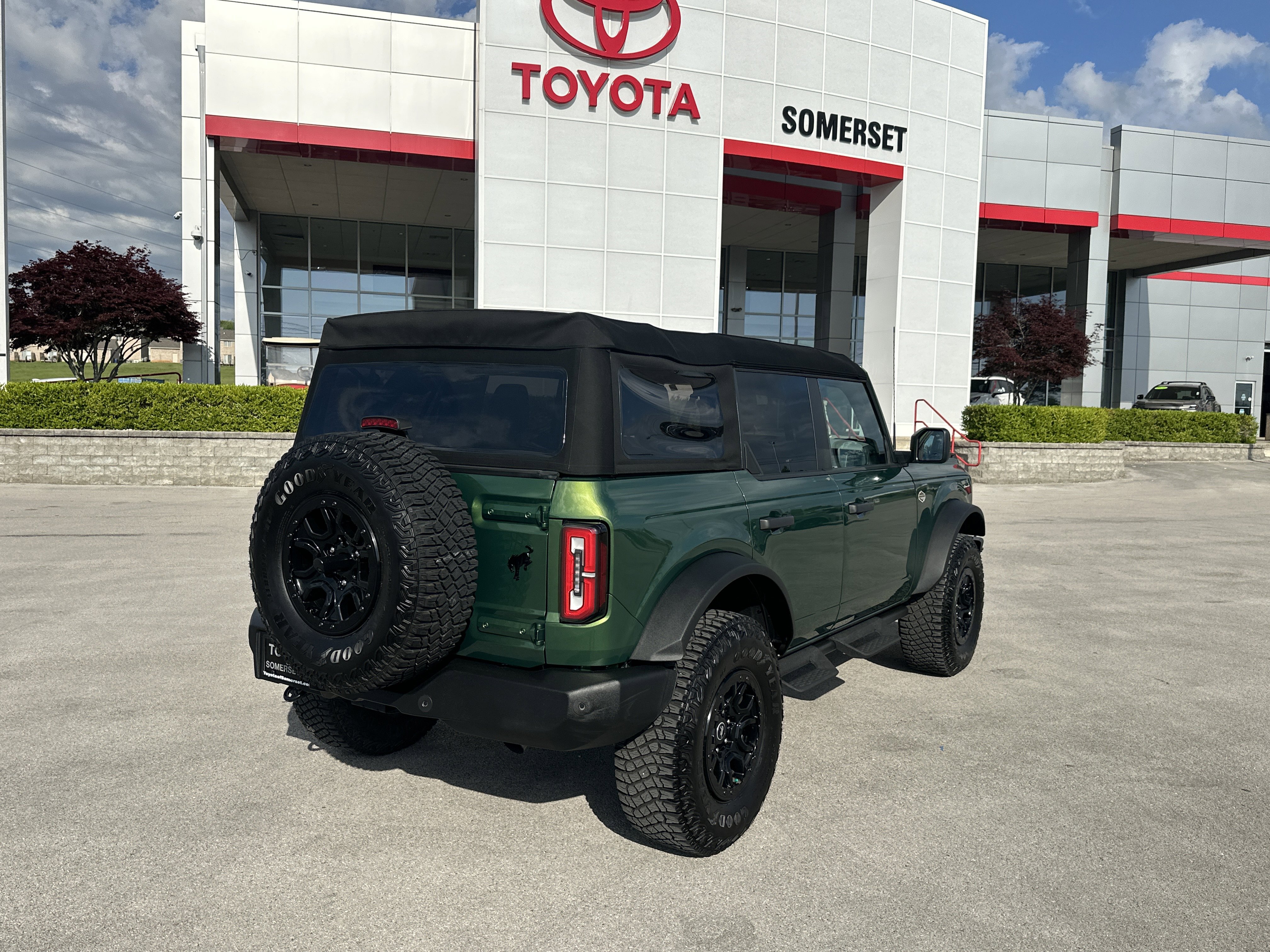 Used 2024 Ford Bronco Wildtrak image 5