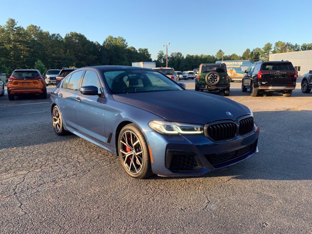 Used 2021 BMW 540i w/ M Sport Package RWD image 2