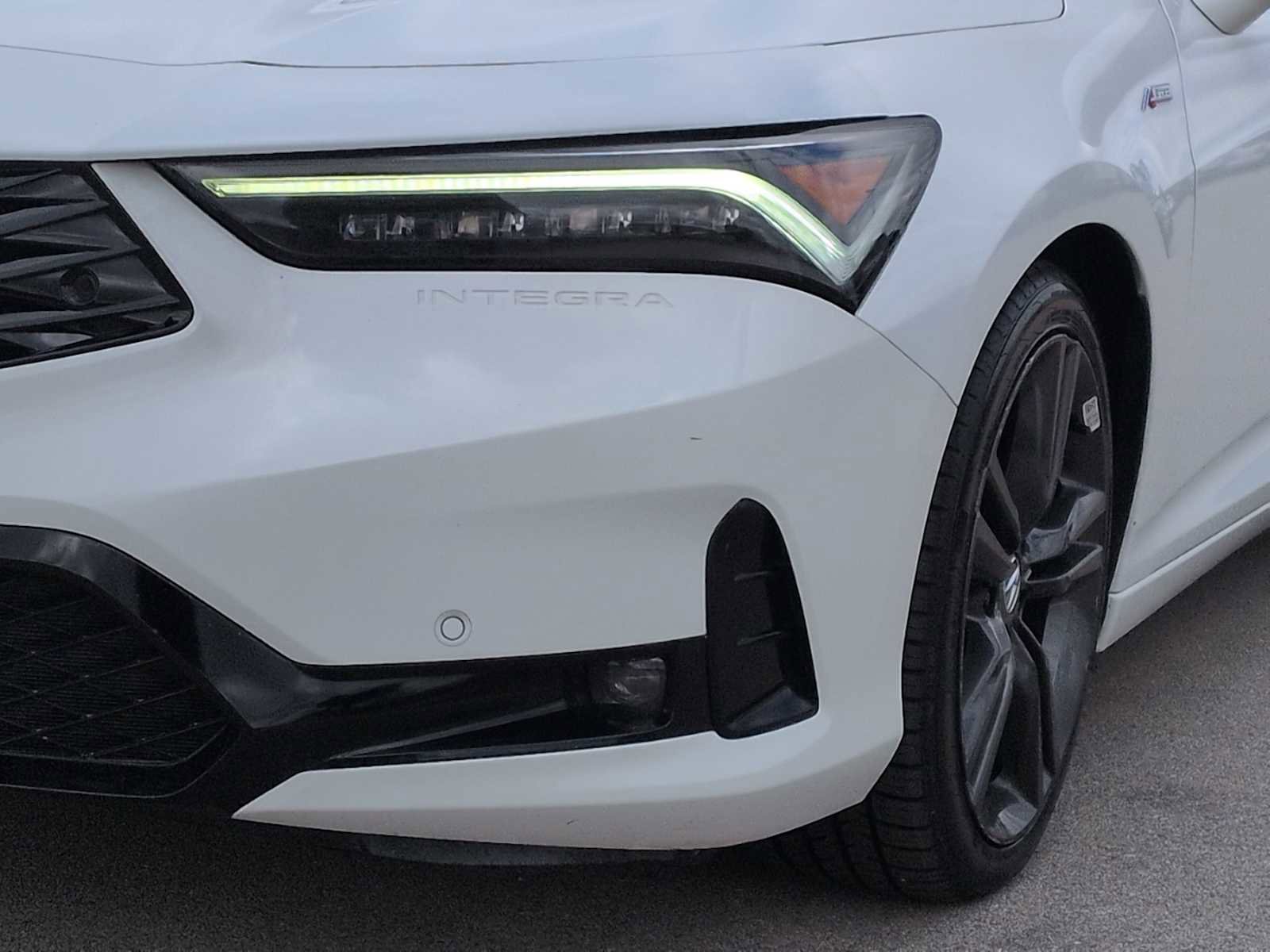 Used 2023 Acura Integra A-Spec image 9