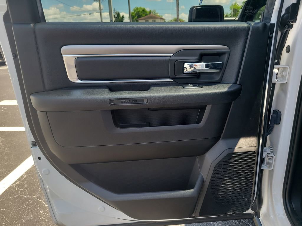 Used 2021 RAM 1500 Classic Warlock w/ Luxury Group AWD/4WD image 8