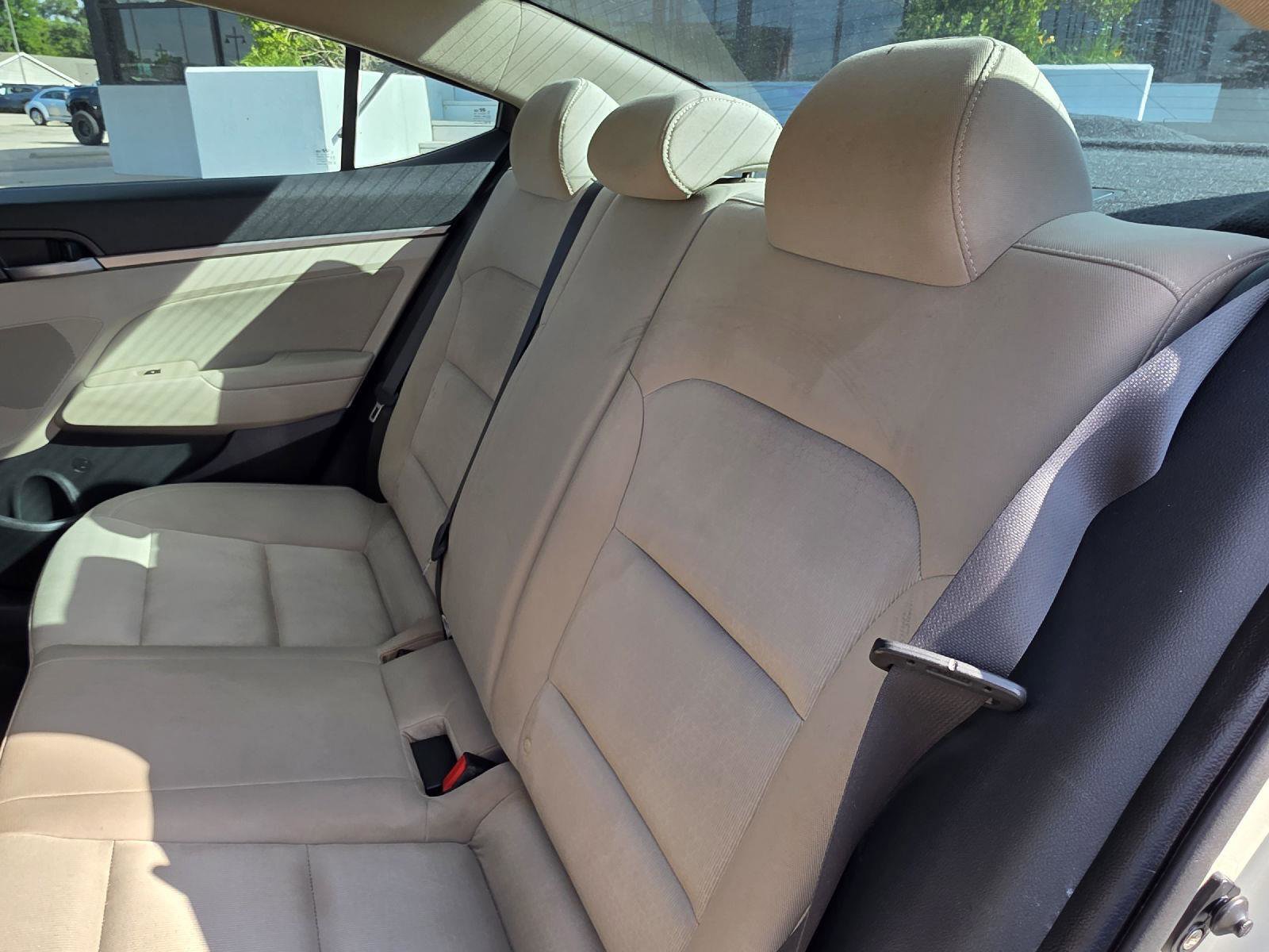 Used 2017 Hyundai Elantra Value Edition FWD image 33