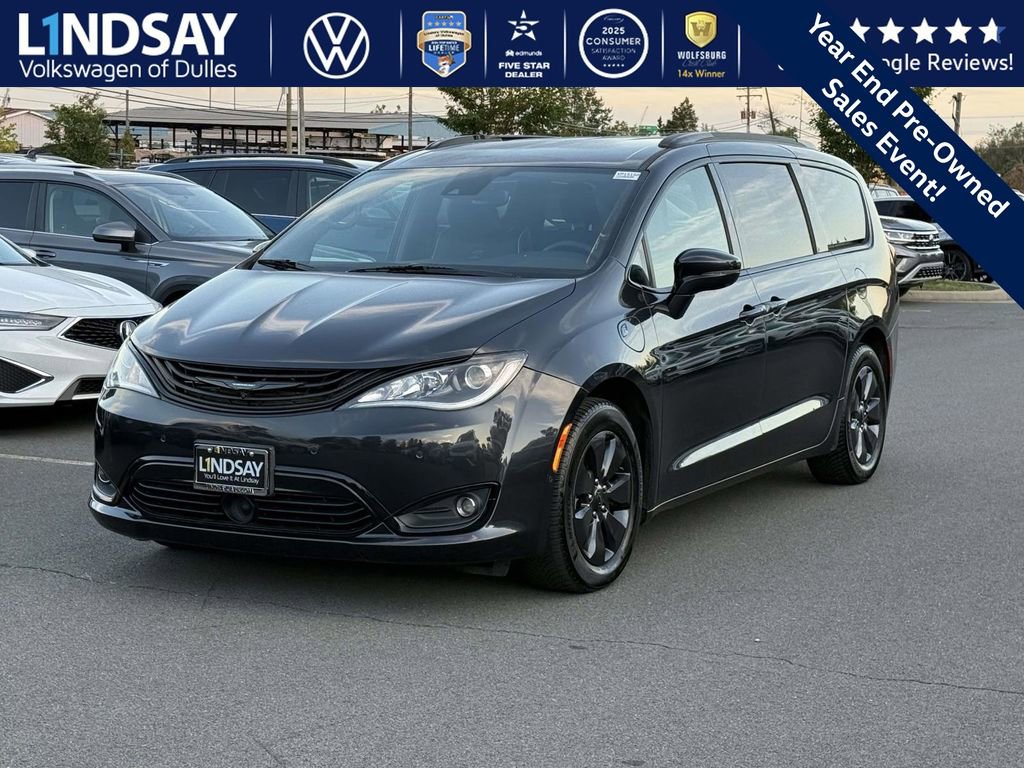 Used 2019 Chrysler Pacifica Limited w/ Advanced Safetytec Group image 4