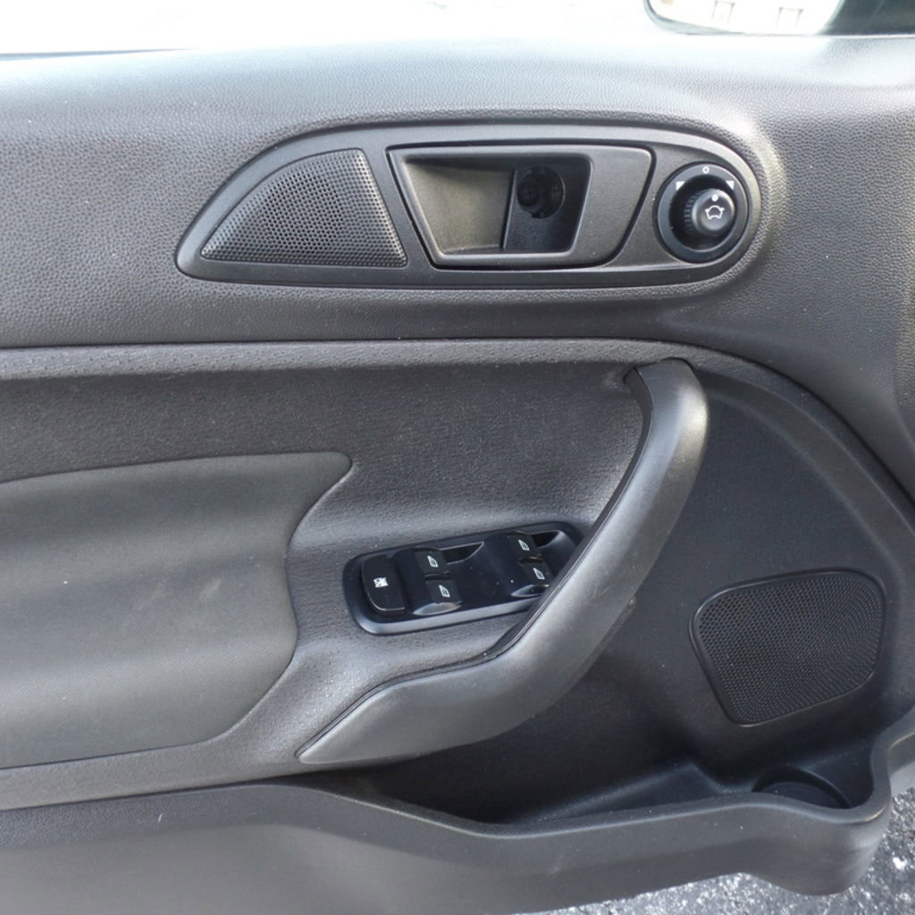 Used 2019 Ford Fiesta SE w/ Equipment Group 201A image 21