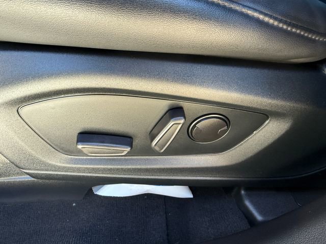 Used 2022 Ford Explorer XLT w/ Equipment Group 202A image 21