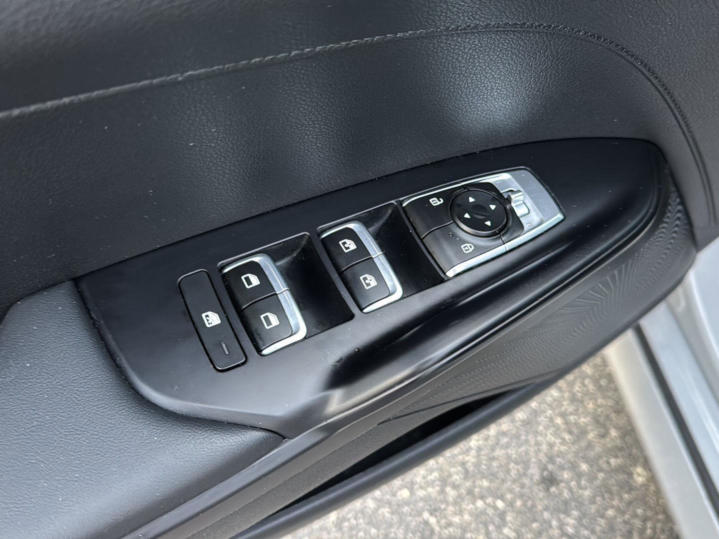 Used 2022 Kia K5 GT-Line w/ GT-Line FWD Premium Package image 29