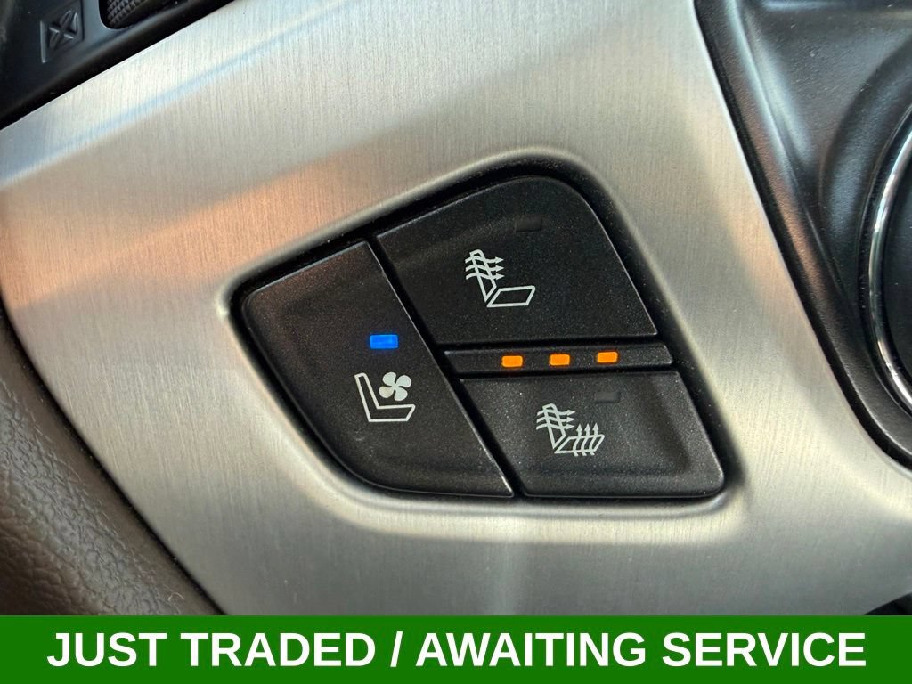 Used 2019 GMC Sierra 2500 SLT w/ Duramax Plus Package AWD/4WD image 12