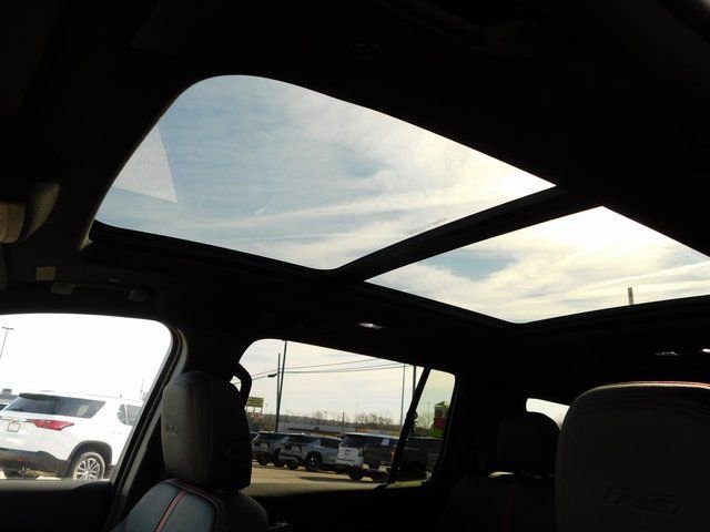 New 2026 Chevrolet Traverse RS w/ LPO, Floor Liner Package image 12