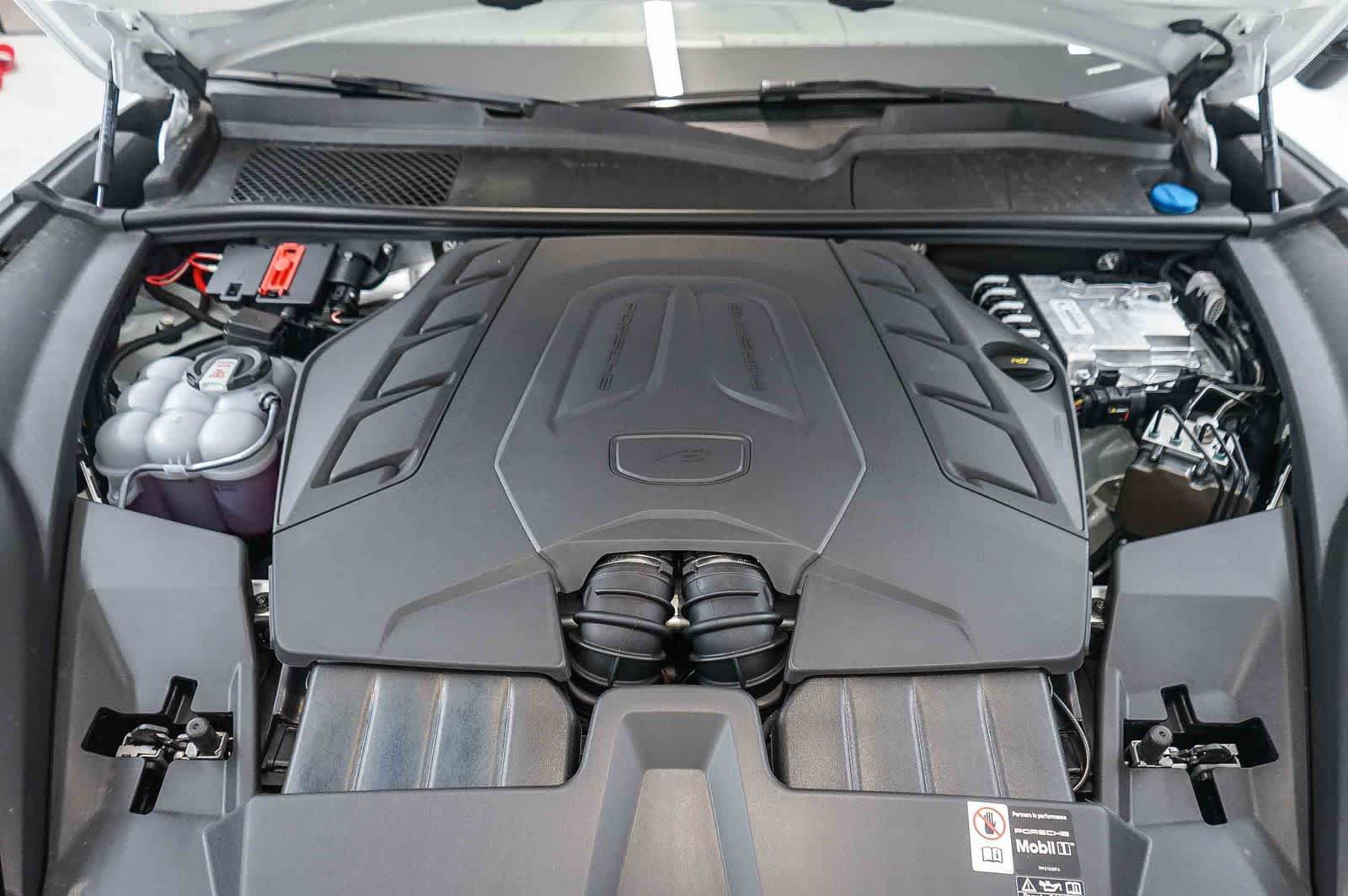 New 2026 Porsche Cayenne GTS AWD/4WD image 32