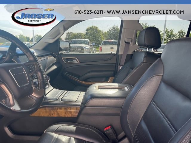 Used 2017 GMC Yukon Denali w/ Open Road Package AWD/4WD image 11
