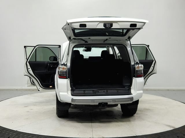 Used 2021 Toyota 4Runner TRD Off-Road AWD/4WD image 15