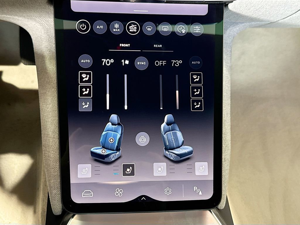 Used 2024 Lucid Air Pure RWD image 20