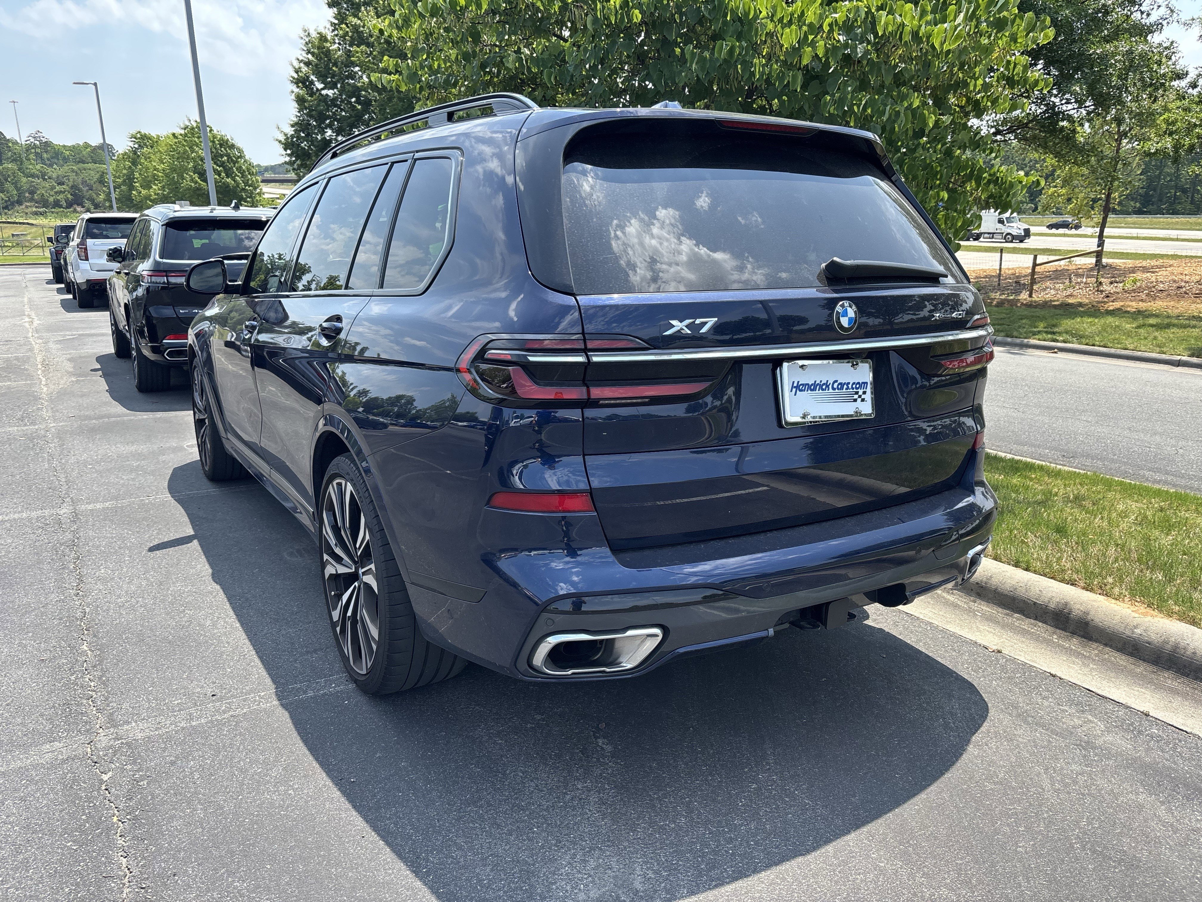 Certified 2023 BMW X7 xDrive40i w/ M Sport Package AWD/4WD image 19
