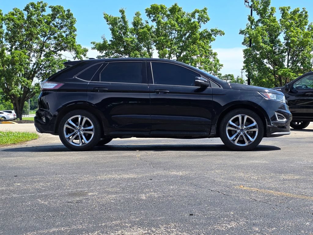 Used 2017 Ford Edge Sport w/ Equipment Group 401A AWD/4WD image 2