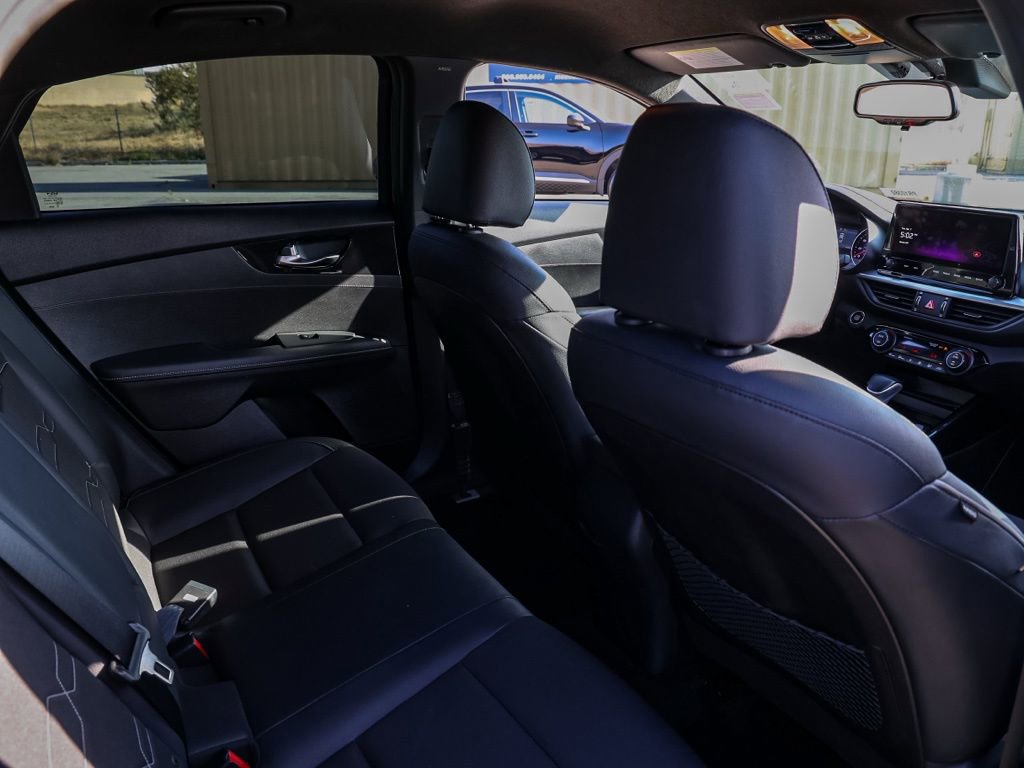 Used 2023 Kia Forte GT-Line w/ GT-Line Technology Package image 16