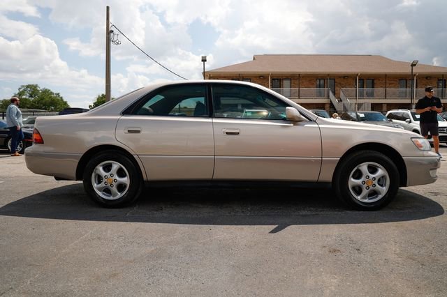 Used 1997 Lexus ES 330 image 16