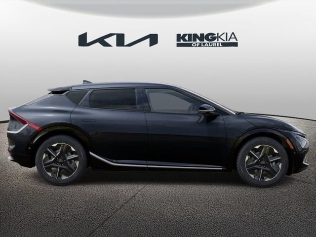 New 2026 Kia EV6 Wind RWD image 8