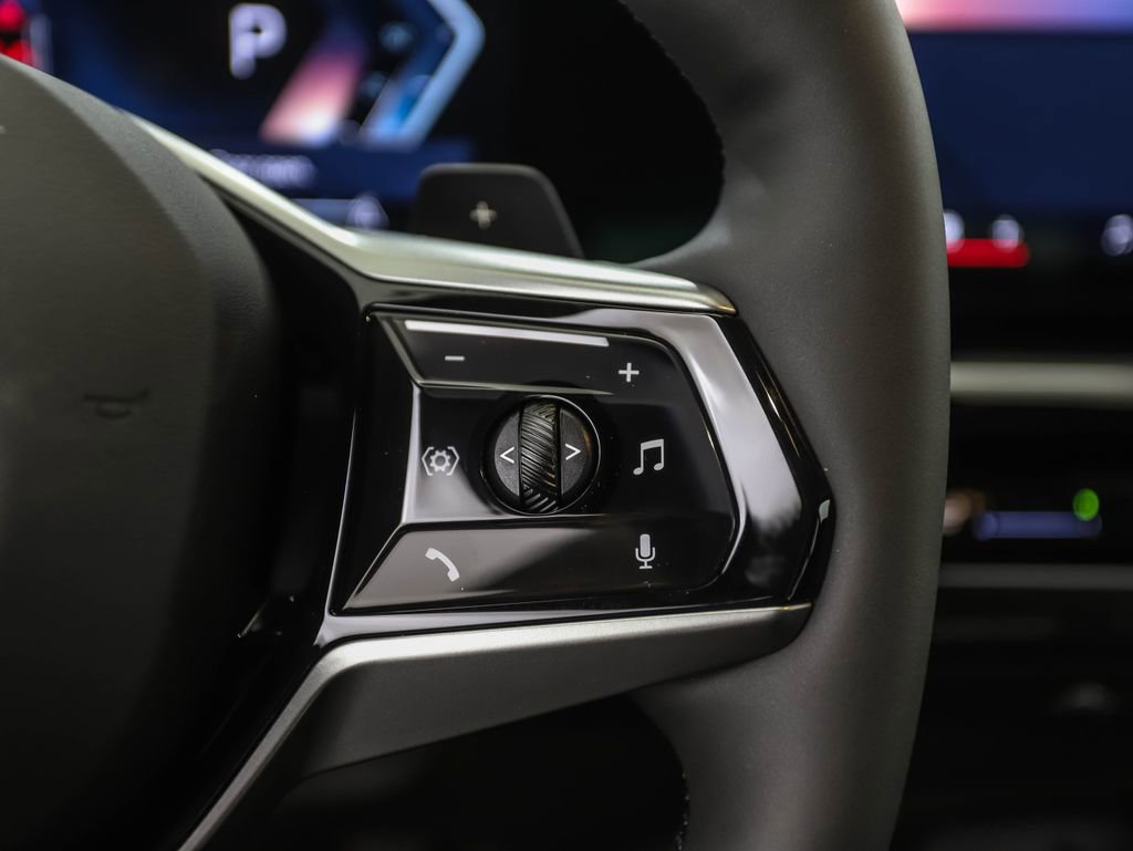 Used 2026 BMW 530i xDrive w/ Premium Package image 14