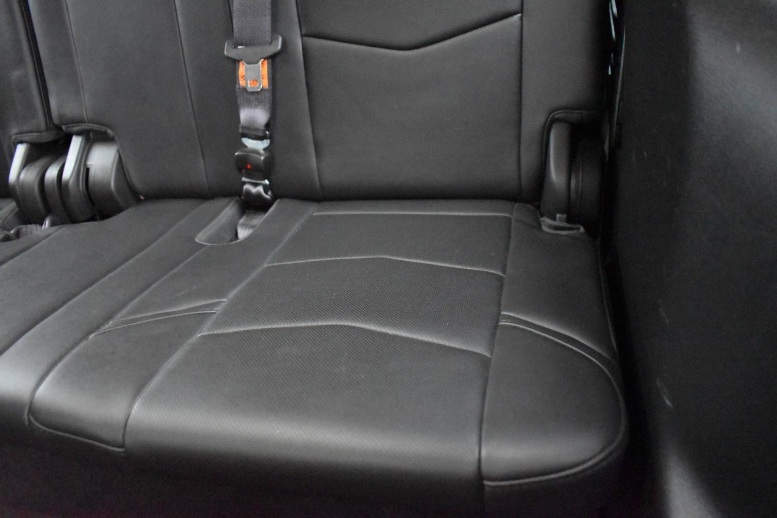 Used 2017 Cadillac Escalade Luxury image 42