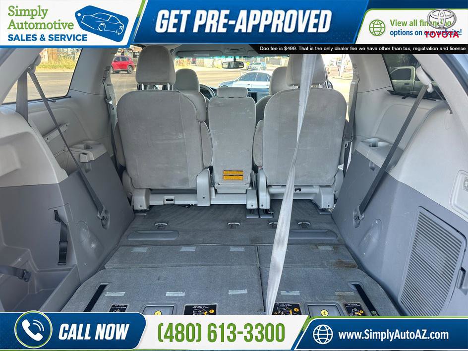 Used 2012 Toyota Sienna LE w/ Towing Pkg FWD image 13