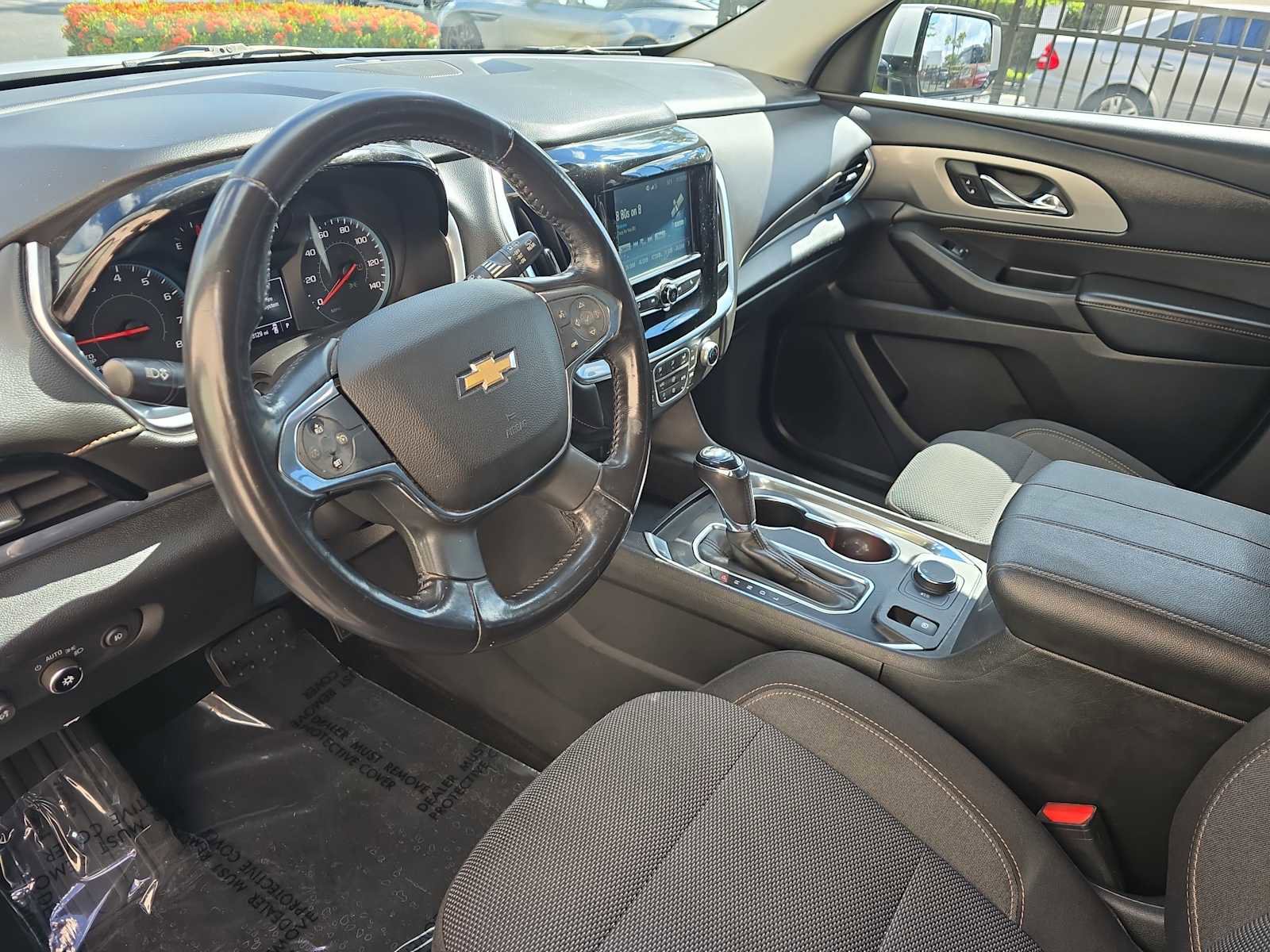 Used 2018 Chevrolet Traverse LT image 19