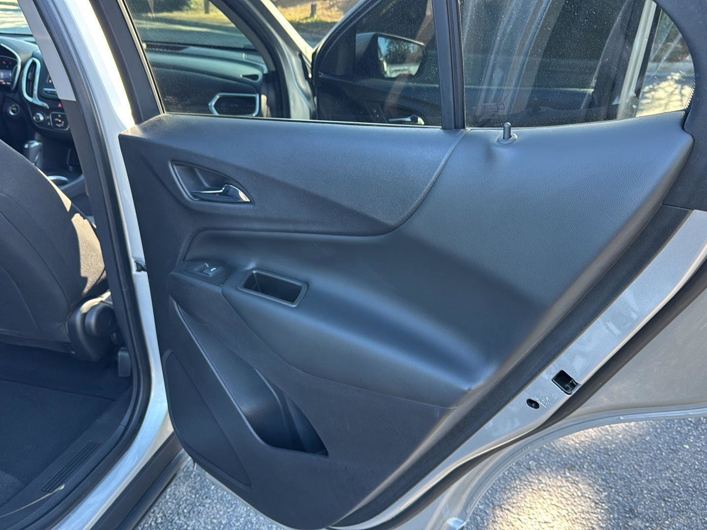 Certified 2020 Chevrolet Equinox LT image 12