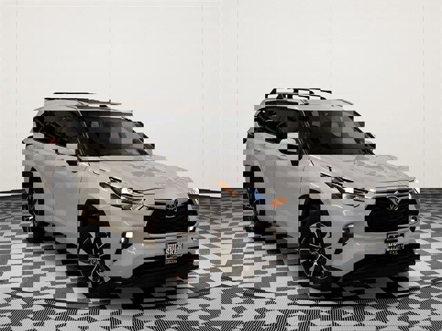 Used 2022 Toyota Highlander XLE