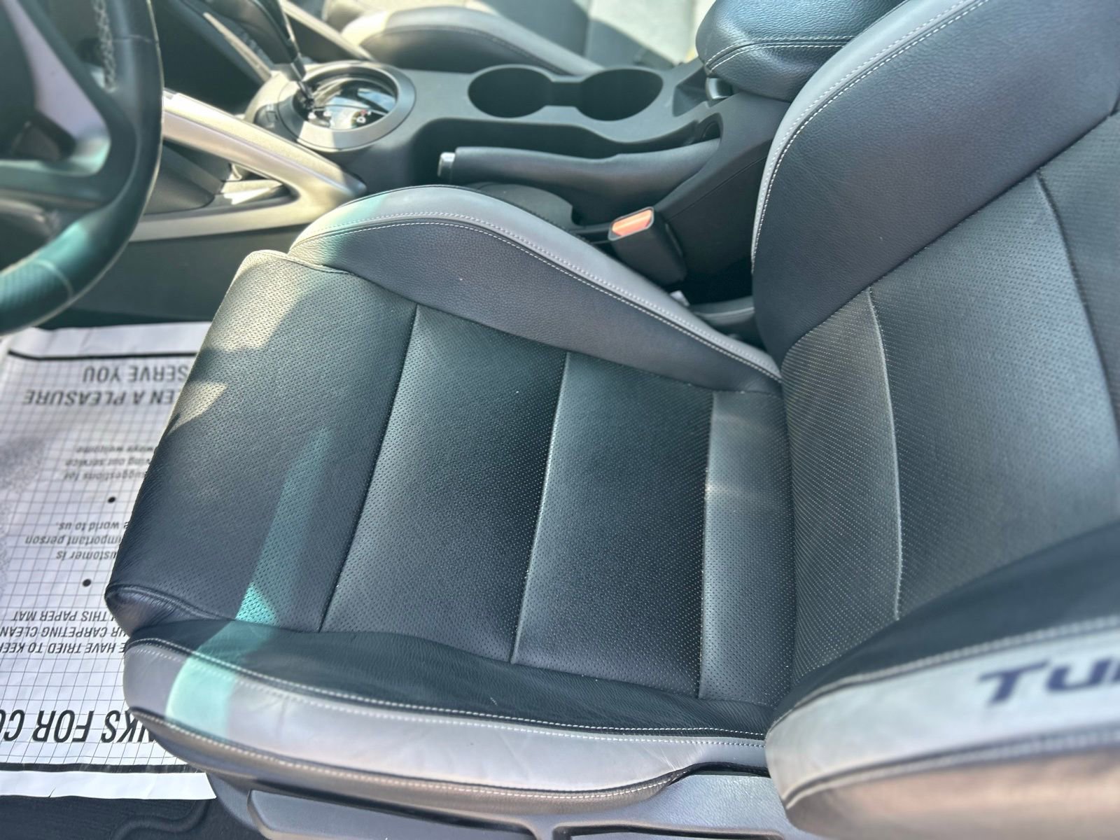 Used 2016 Hyundai Veloster Turbo image 21