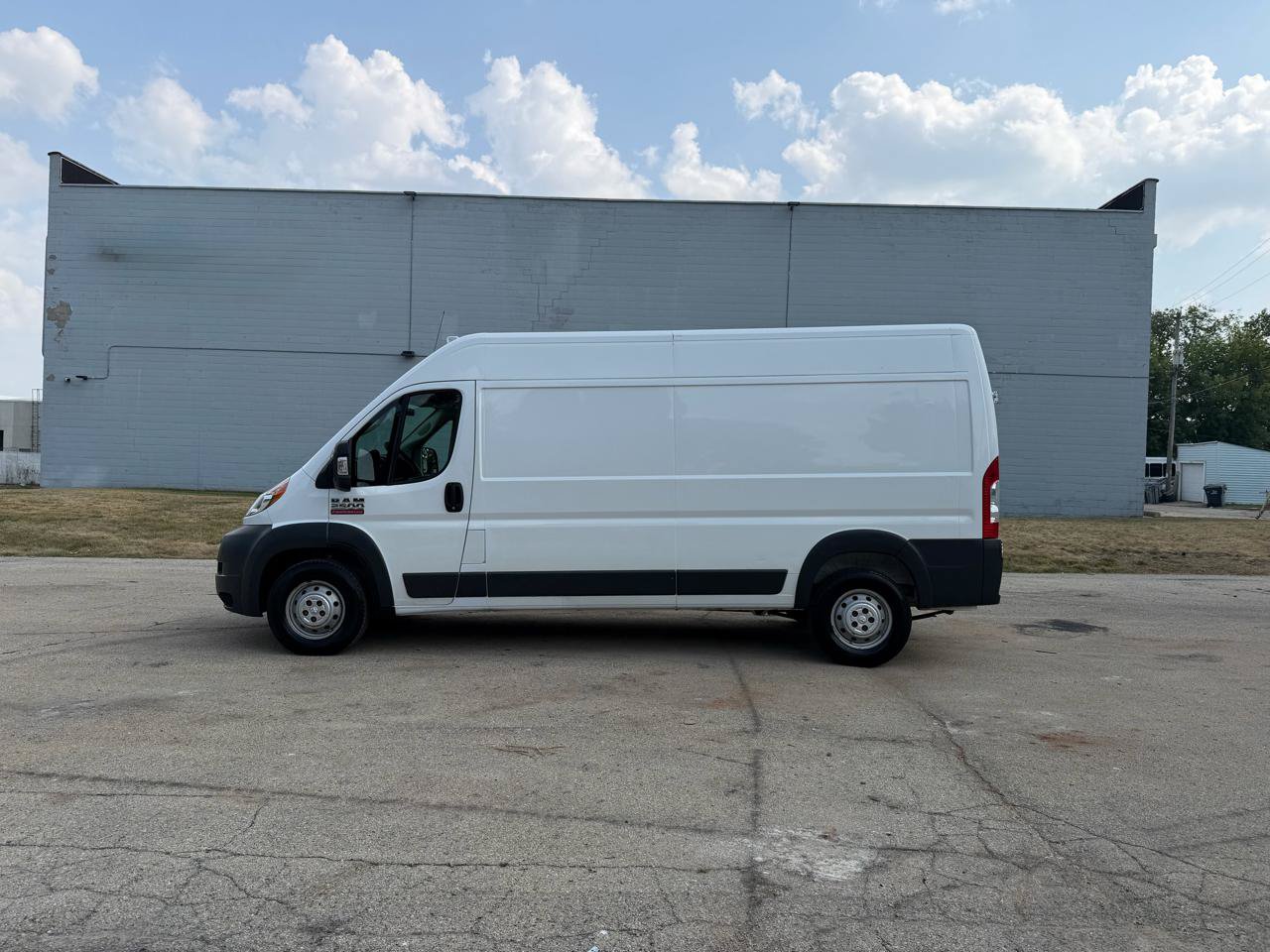 Used 2018 RAM ProMaster 2500 w/ Interior Convenience Group FWD image 4