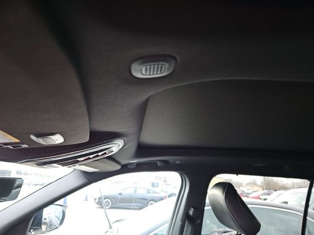 Used 2024 Jeep Grand Cherokee L Limited w/ Luxury Tech Group II image 18