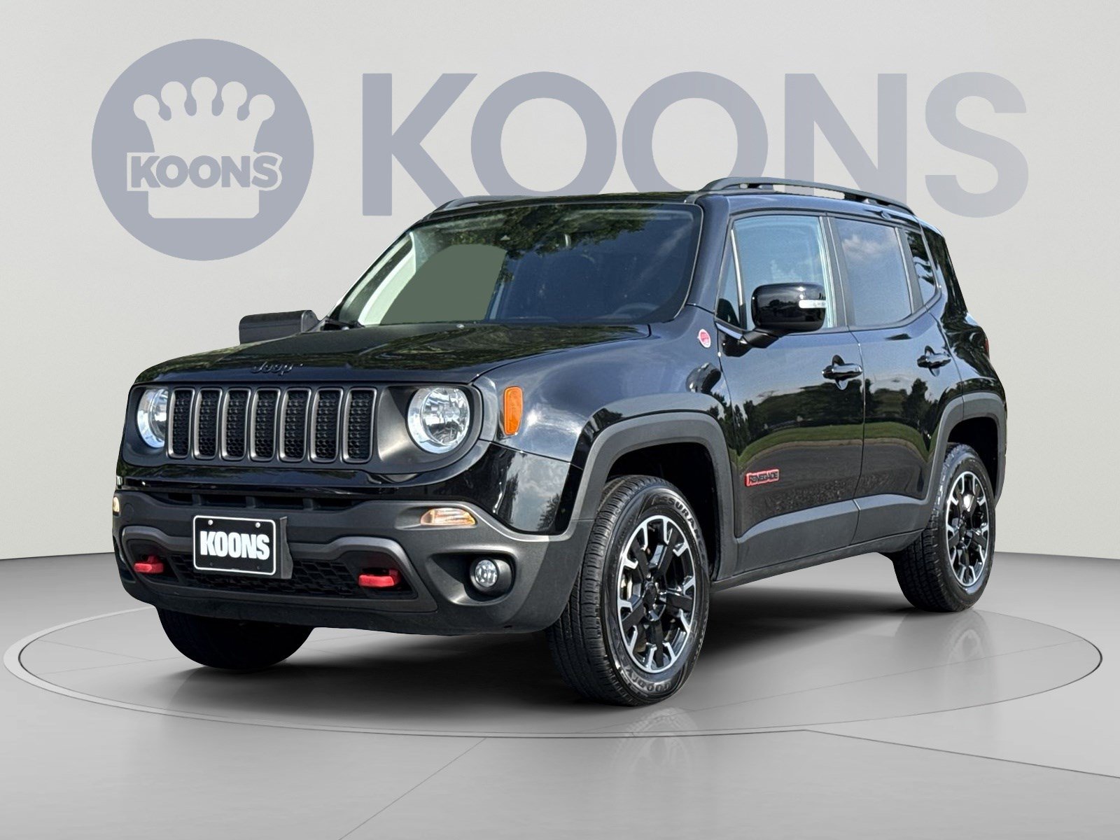 Used 2023 Jeep Renegade Trailhawk AWD/4WD image 1