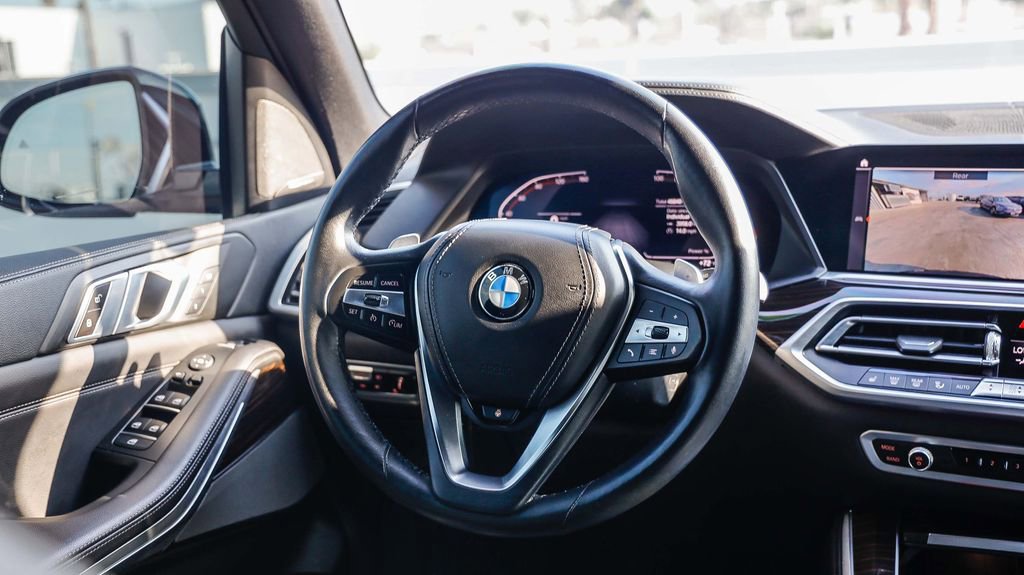 Used 2021 BMW X5 xDrive40i w/ Premium Package image 16