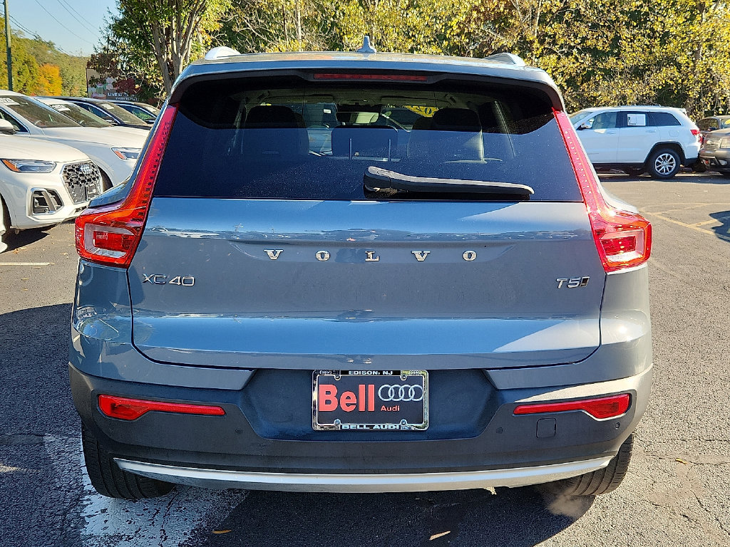 Used 2021 Volvo XC40 T5 Momentum w/ Premium Package AWD/4WD image 11