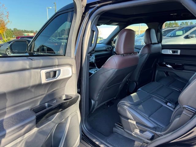 Used 2022 Ford Explorer Platinum w/ Equipment Group 601A image 35