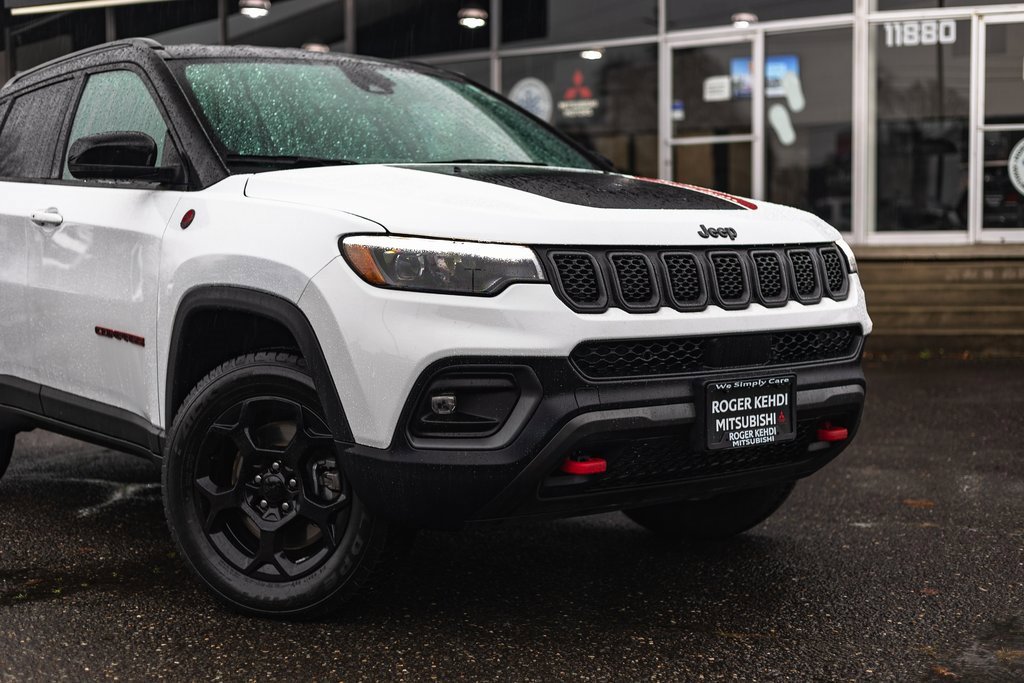 Used 2023 Jeep Compass Trailhawk w/ Trailhawk Elite Group image 3