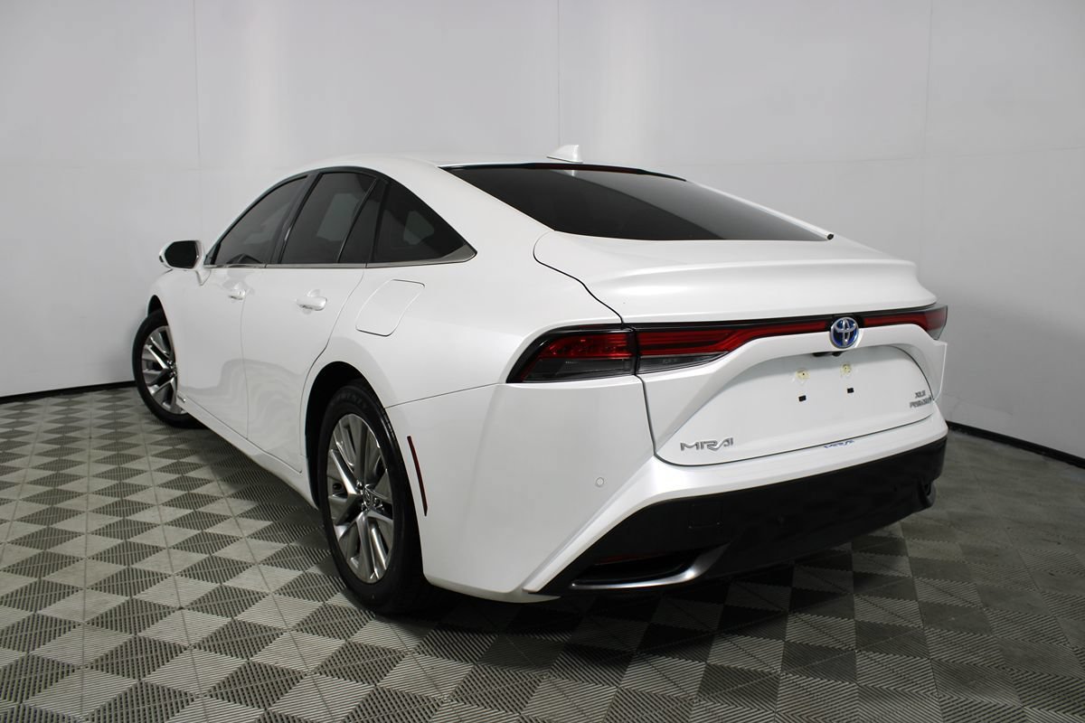 Used 2021 Toyota Mirai w/ Advanced Technology Package RWD image 34