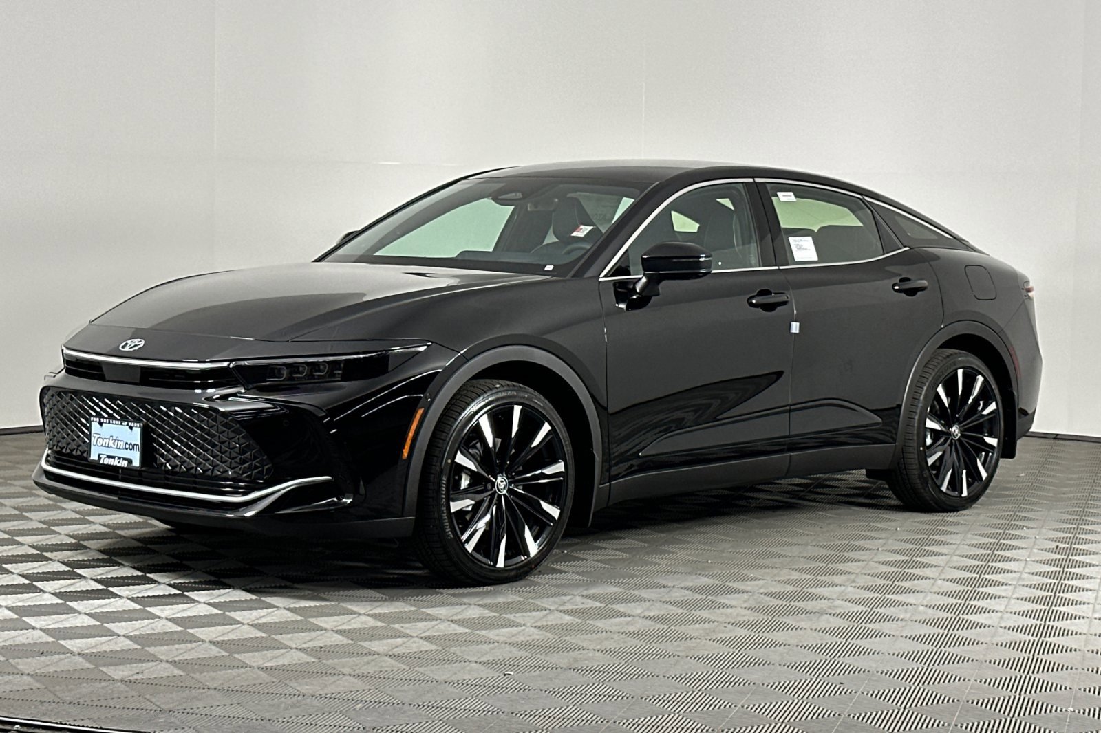 New 2026 Toyota Crown Platinum image 8