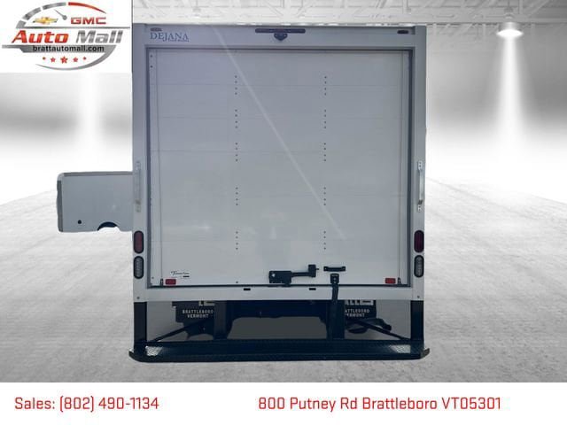 New 2026 GMC Savana 4500 w/ Power Convenience Package RWD image 3
