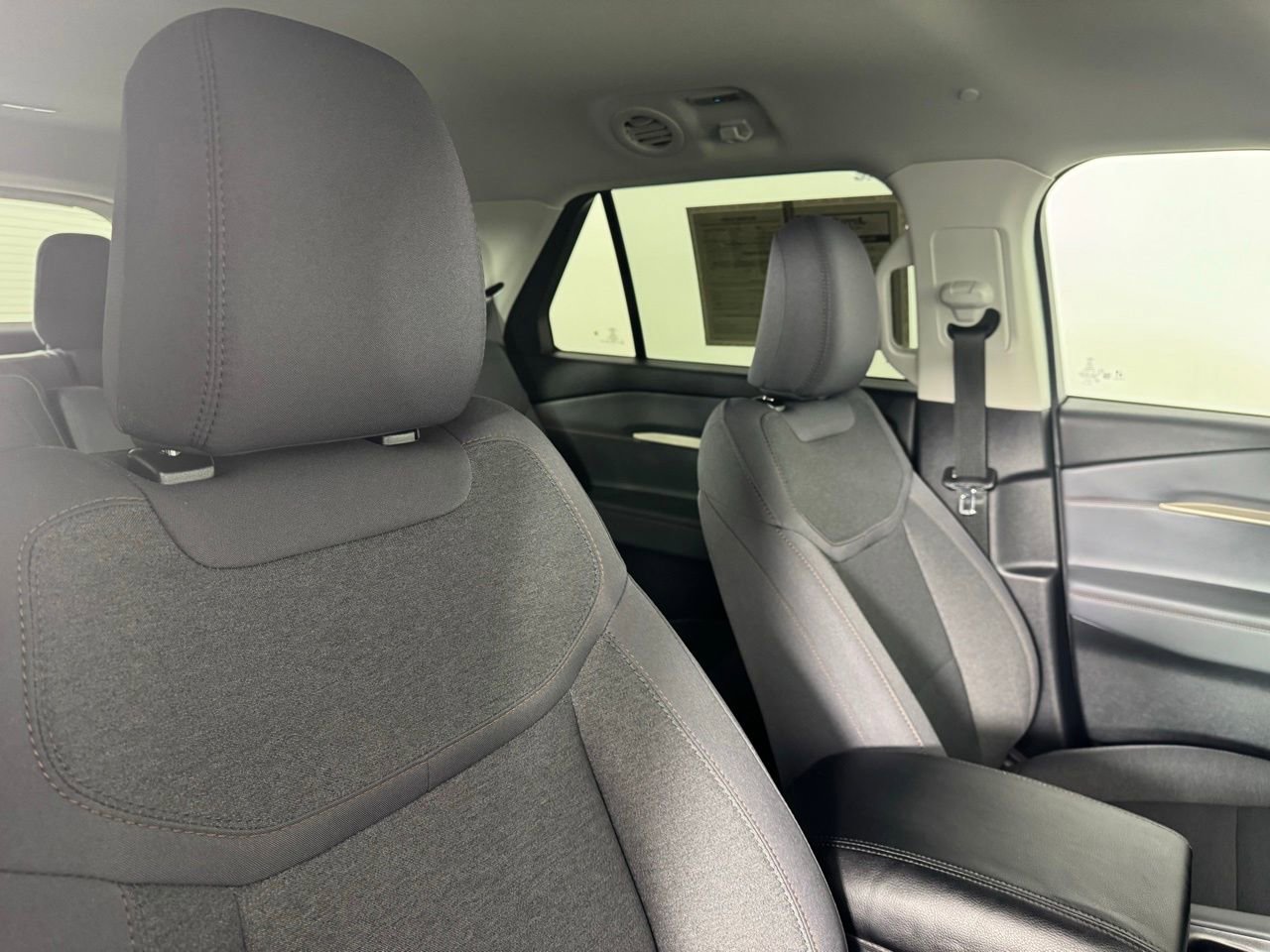 Used 2026 Ford Explorer Active RWD image 35