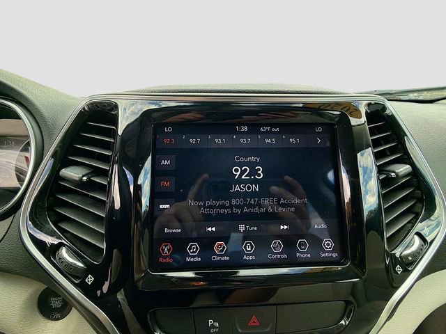 Used 2020 Jeep Cherokee Limited image 36